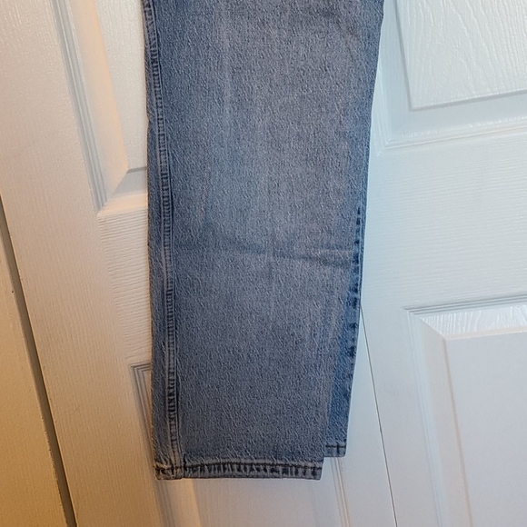 Levi's Jeans 👖 - Picture 2 of 3